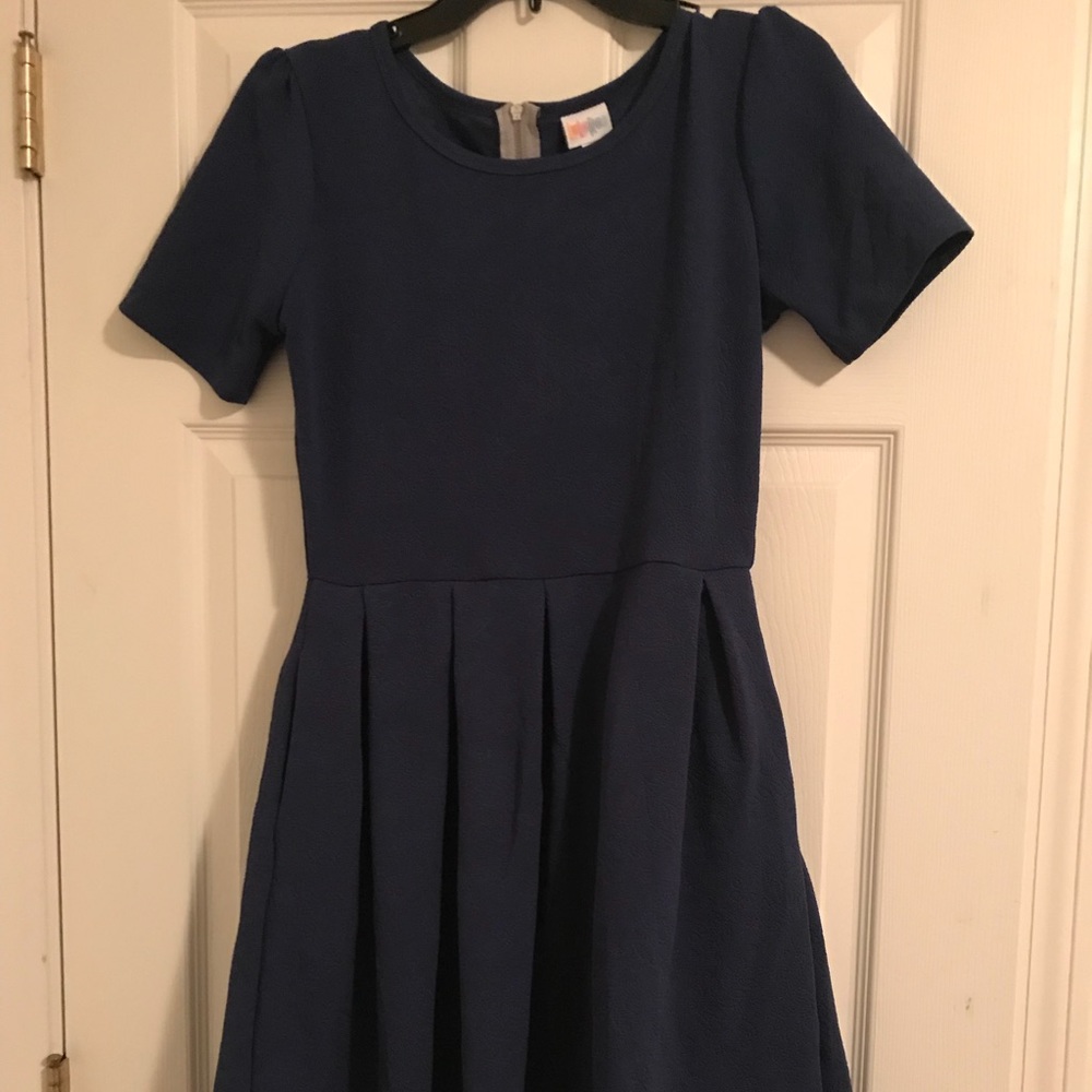 LuLaRoe Medium Amelia